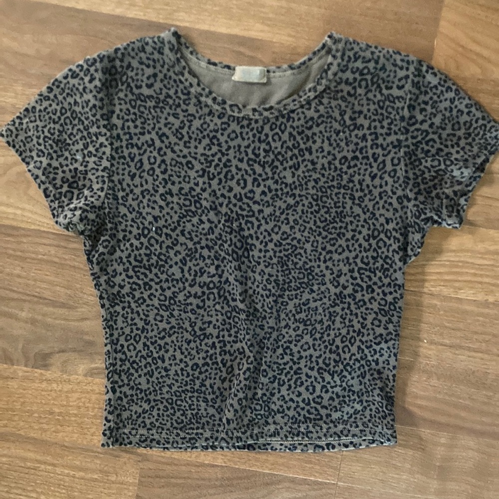 Leopard print crop top
